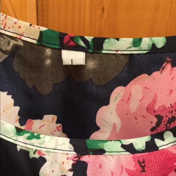 Dress - Picture 4 of 5